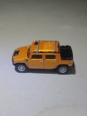 Hummer H2 Die-cast Car 1:64